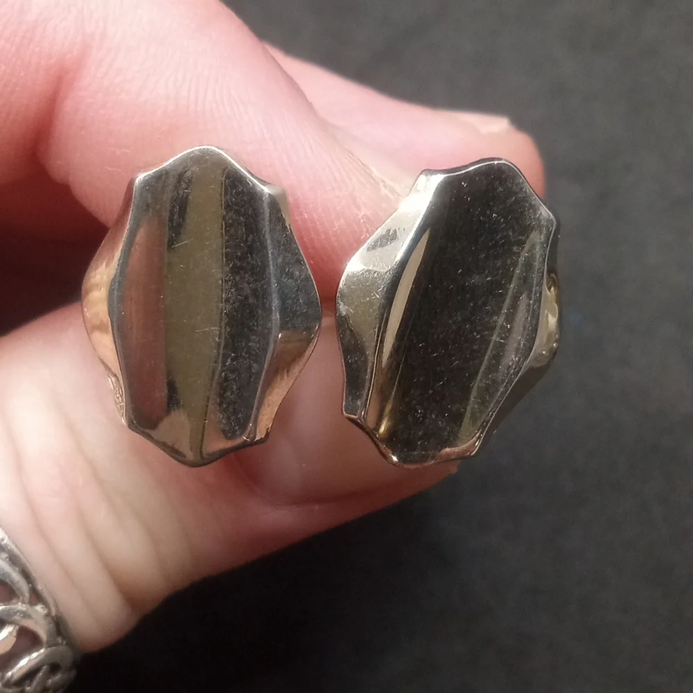2 Classic Sets of Cufflinks for Men Silver And Gold Tone Simple Design